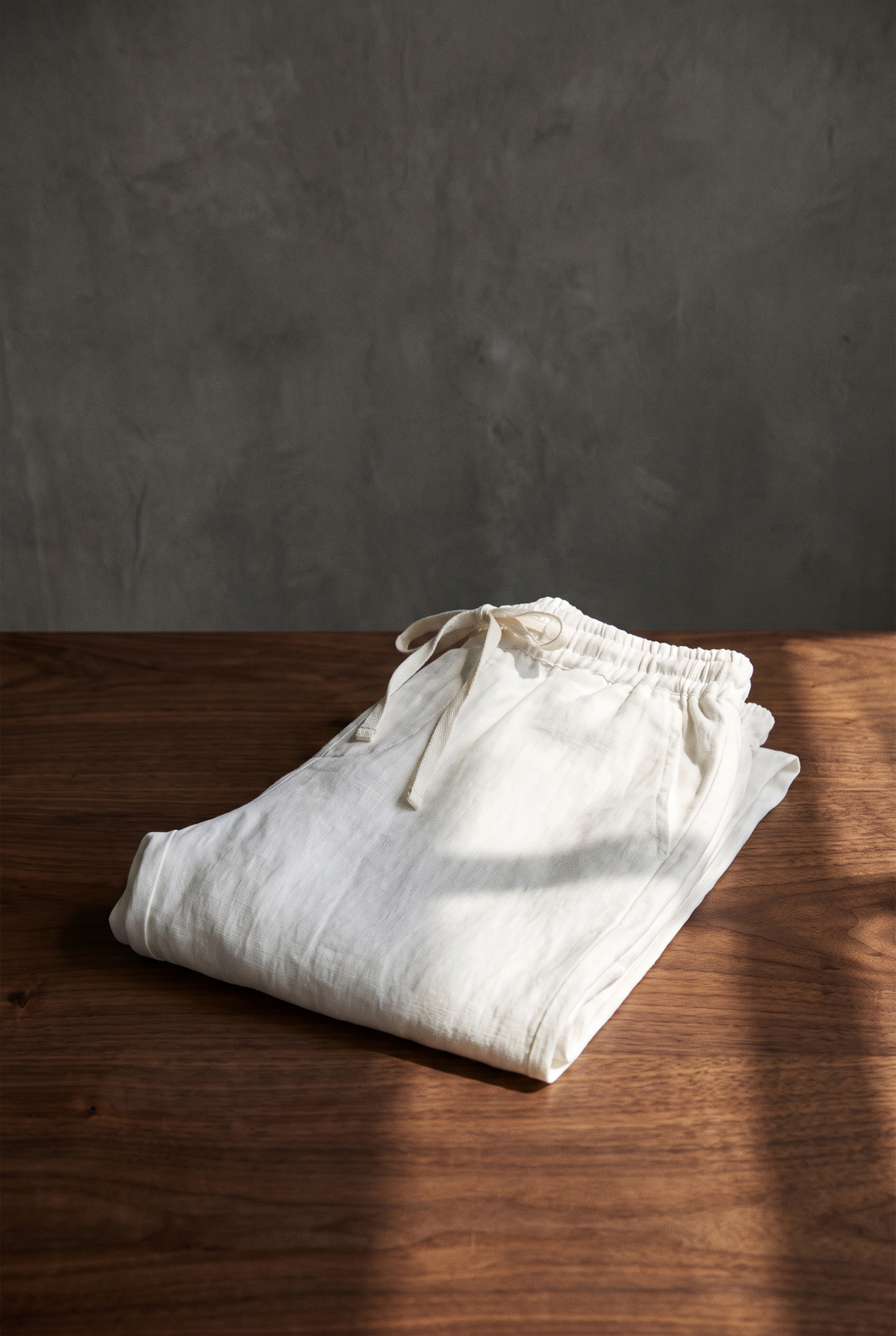 The Old Money Club - Linen Ankle Trousers
