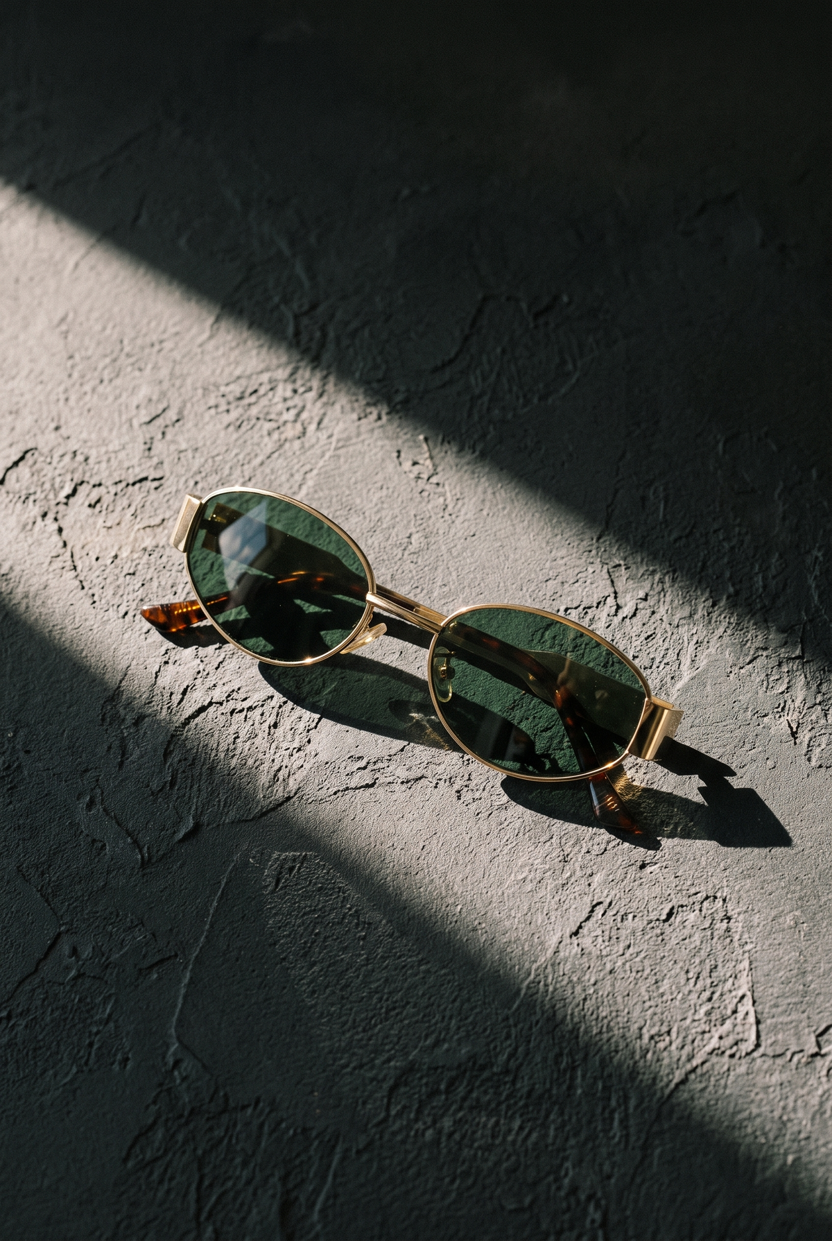 The Old Money Club - Emerald Sunglasses